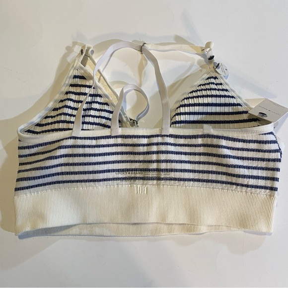 Lucky Brand Bralette SZ XL, NWT, crisscross double strap, soft cups comfy - Picture 3 of 10